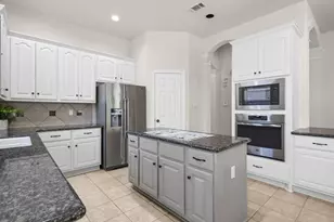 5710 Logan Park Dr Dr, Spring, TX 77379 - Photo 9