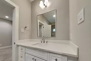 5902 Gardendale Dr, Houston, TX 77092 - Photo 11