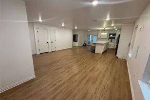 8125 N Sunnyhill St, Houston, TX 77088 - Photo 3