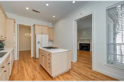 1931 Woodbury Street, Houston, TX 77030 - Photo 13