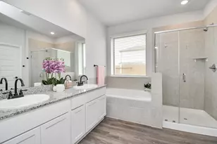 395 Hunter Rnch Wy, Dayton, TX 77535 - Photo 9
