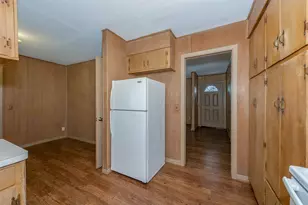 507 N Echols St, Caldwell, TX 77836 - Photo 13