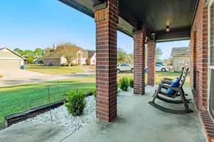 2518 Ridgewood Dr, West Columbia, TX 77486 - Photo 5