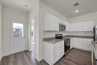 15009 Ronan Drive, Conroe, TX 77316 - Photo 13