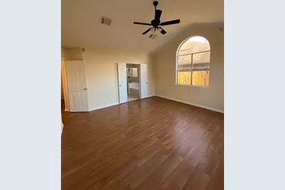 12211 Meadow Park Court, Meadows Place, TX 77477 - Photo 5