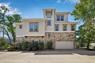 922 Fisher St, Houston, TX 77018 - Photo 1