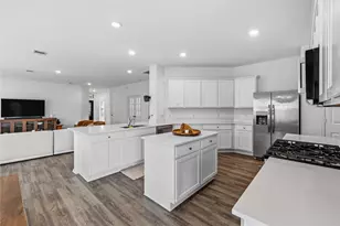 9906 Keystone Meadow Pl, Baytown, TX 77521 - Photo 13
