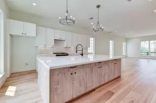 2516 Ohsfeldt St, Houston, TX 77008 - Photo 9