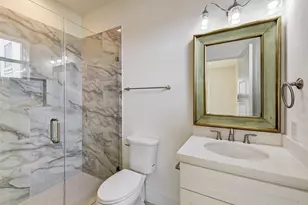 2516 Ohsfeldt St, Houston, TX 77008 - Photo 19