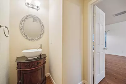 105 Delaney Street, Houston, TX 77009 - Photo 11