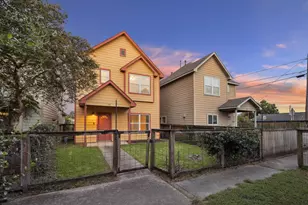 105 Delaney St, Houston, TX 77009 - Photo 1