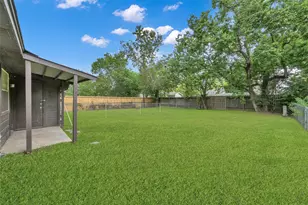 1605 Hazelwood St, Conroe, TX 77301 - Photo 23