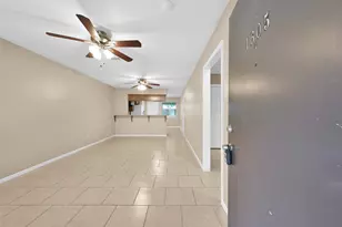 1605 Hazelwood St, Conroe, TX 77301 - Photo 3