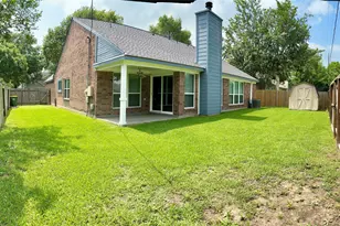 3909 Ashwood Dr, Pearland, TX 77584 - Photo 11