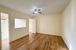 8631 Mapletwist St, Houston, TX 77083 - Photo 17