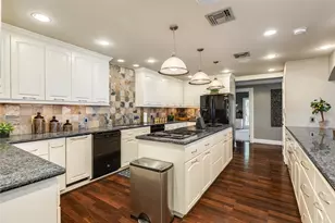 4107 W Bayside Way, Jamaica Beach, TX 77554 - Photo 13