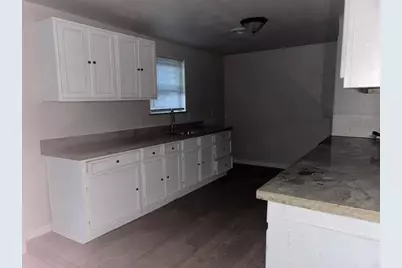 3155 Roberts Street, Beaumont, TX 77701 - Photo 5