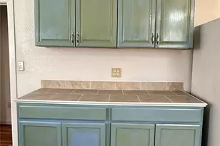 1002 W 2nd St, El Campo, TX 77437 - Photo 13