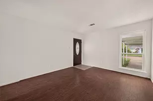 7506 Carver Ave, Texas City, TX 77591 - Photo 5