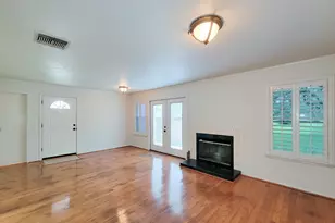 418 Garland Dr, Lake Jackson, TX 77566 - Photo 9
