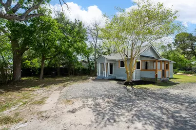 211 W South Street, Alvin, TX 77511 - Photo 5