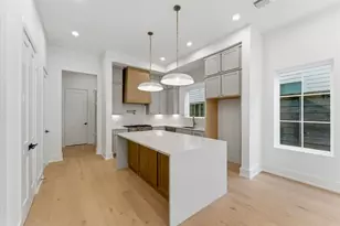 813A Lawrence St, Houston, TX 77007 - Photo 7