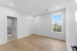 813A Lawrence St, Houston, TX 77007 - Photo 19