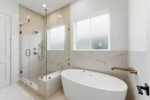 813A Lawrence St, Houston, TX 77007 - Photo 17