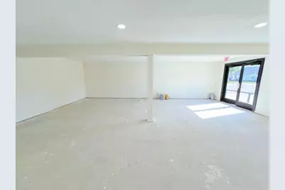 7704 Irvington Boulevard, Houston, TX 77022 - Photo 19