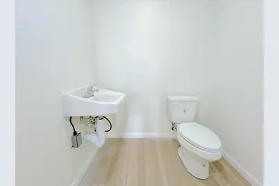 7704 Irvington Boulevard, Houston, TX 77022 - Photo 35