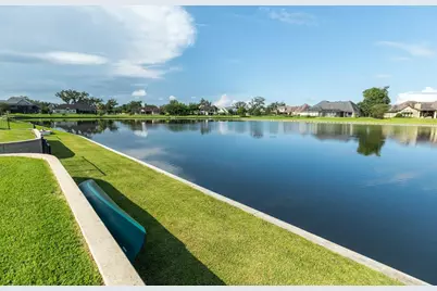 217 Arrowhead Drive, Lake Jackson, TX 77566 - Photo 33