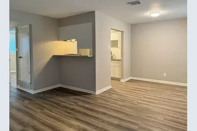 2101 6th Avenue N #8, Texas City, TX 77590 - Photo 1