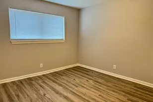 2101 6th Ave N, Texas City, TX 77590 - Photo 11