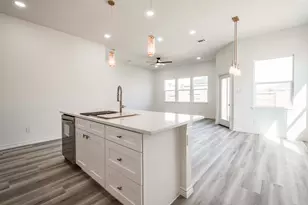 10391 Woodhill Spa Ln, Cleveland, TX 77327 - Photo 15