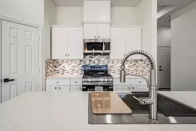 10391 Woodhill Spa Lane, Cleveland, TX 77327 - Photo 13