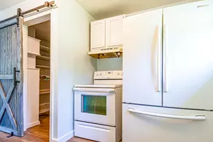 314 Normagene St, Livingston, TX 77351 - Photo 5