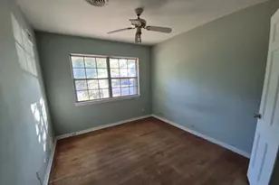 5210 W 43rd St, Houston, TX 77092 - Photo 5