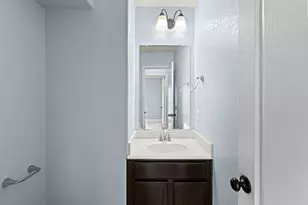 5102 Hardy St, Houston, TX 77009 - Photo 5