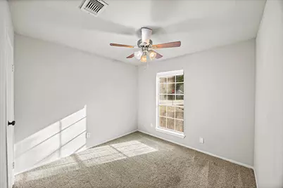 1 E Wavy Oak Circle, The Woodlands, TX 77381 - Photo 15