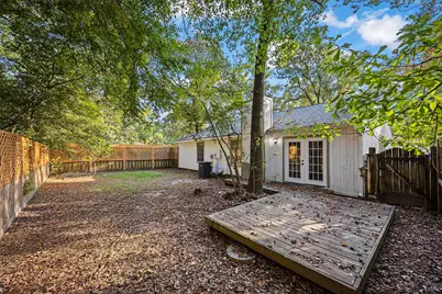 1 E Wavy Oak Circle, The Woodlands, TX 77381 - Photo 17