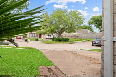16022 Sierra Vista Drive, Houston, TX 77083 - Photo 3