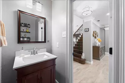 179 W Amberglow Circle, The Woodlands, TX 77381 - Photo 7