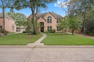 179 W Amberglow Cir, The Woodlands, TX 77381 - Photo 1