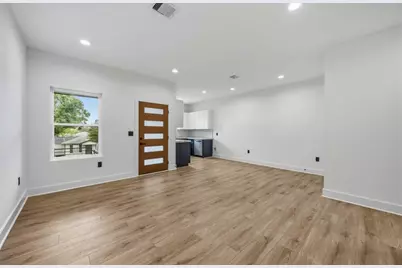 316 Clearwater Street #A, Houston, TX 77029 - Photo 3