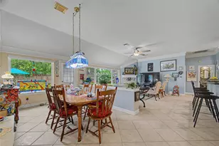911 Lake Country Dr, Seabrook, TX 77586 - Photo 5