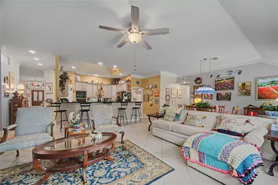 911 Lake Country Drive, Seabrook, TX 77586 - Photo 7