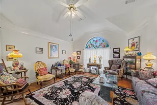 911 Lake Country Dr, Seabrook, TX 77586 - Photo 19