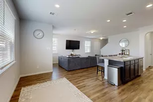 966 Harper Ln, Bryan, TX 77803 - Photo 5