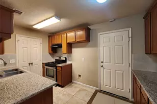 11111 Valley Kings Dr, Houston, TX 77089 - Photo 3