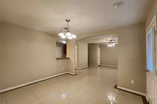 11111 Valley Kings Dr, Houston, TX 77089 - Photo 7